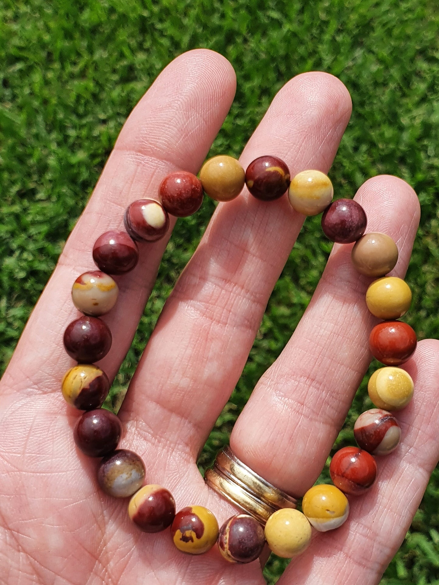 Mookaite 8mm bead bracelet