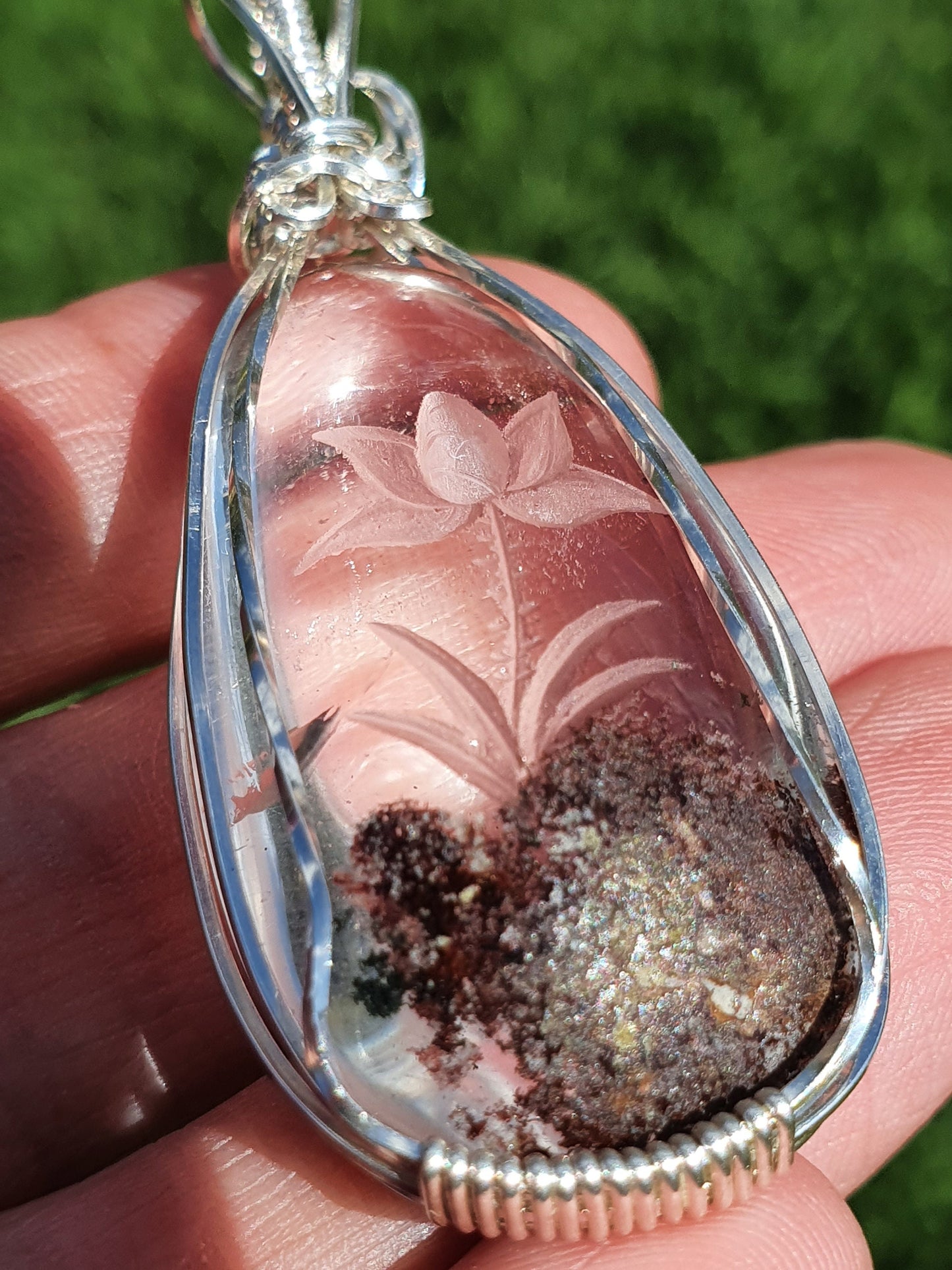 Lodolite flower pendant