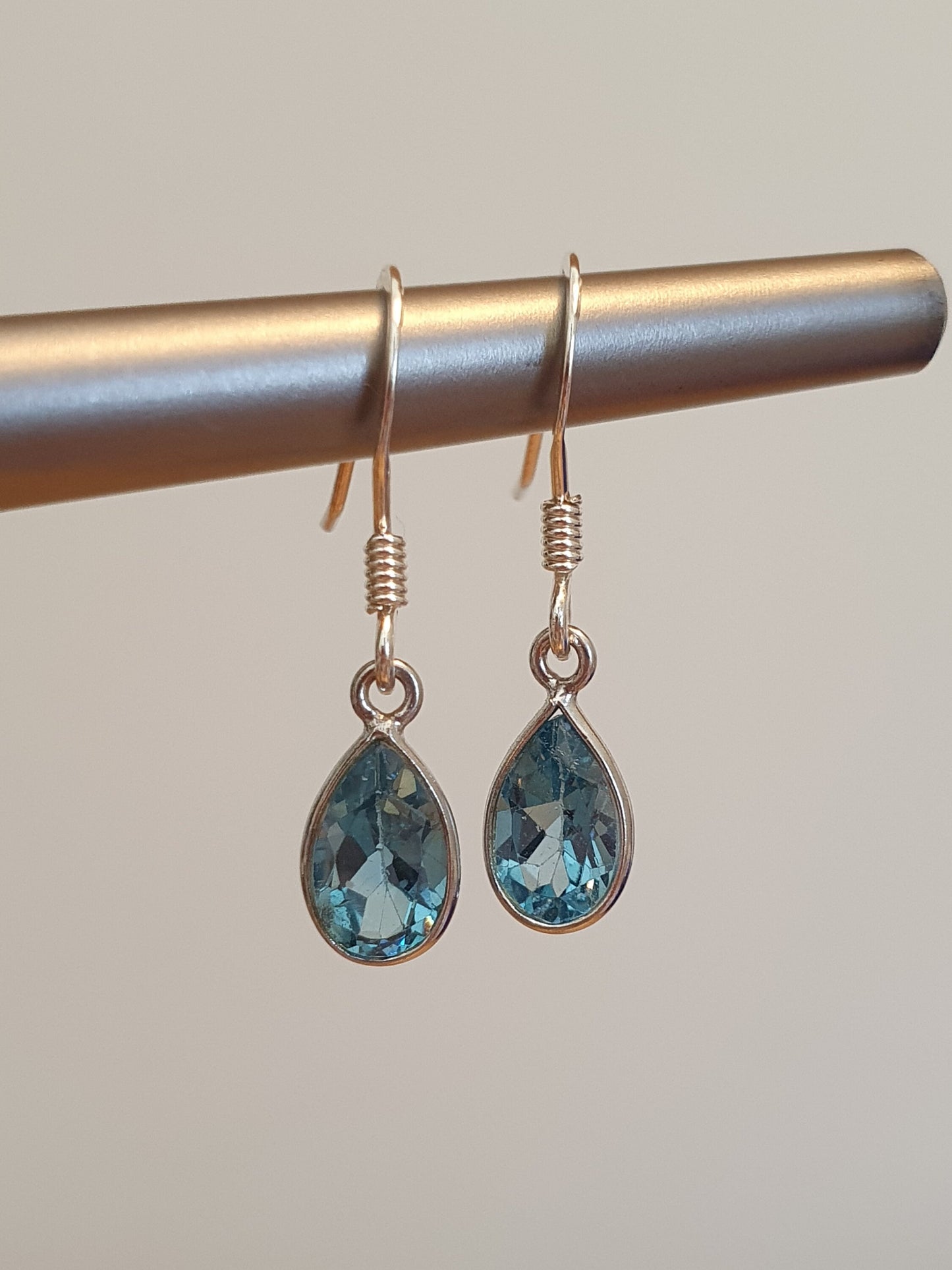 Gem drop earring
