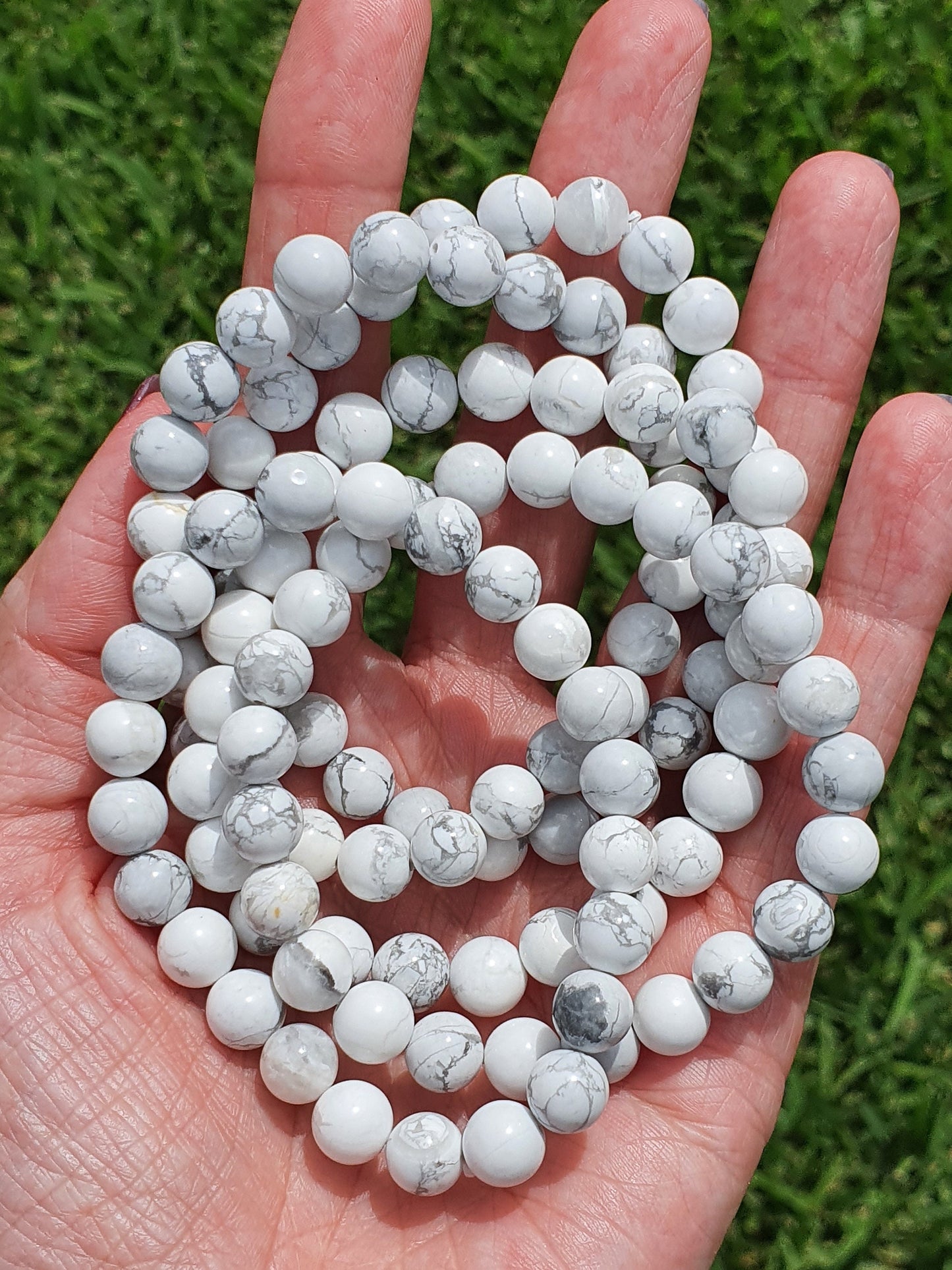 Howlite 8mm bead bracelet