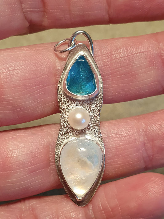 Blue Apatite, moonstone & pearl