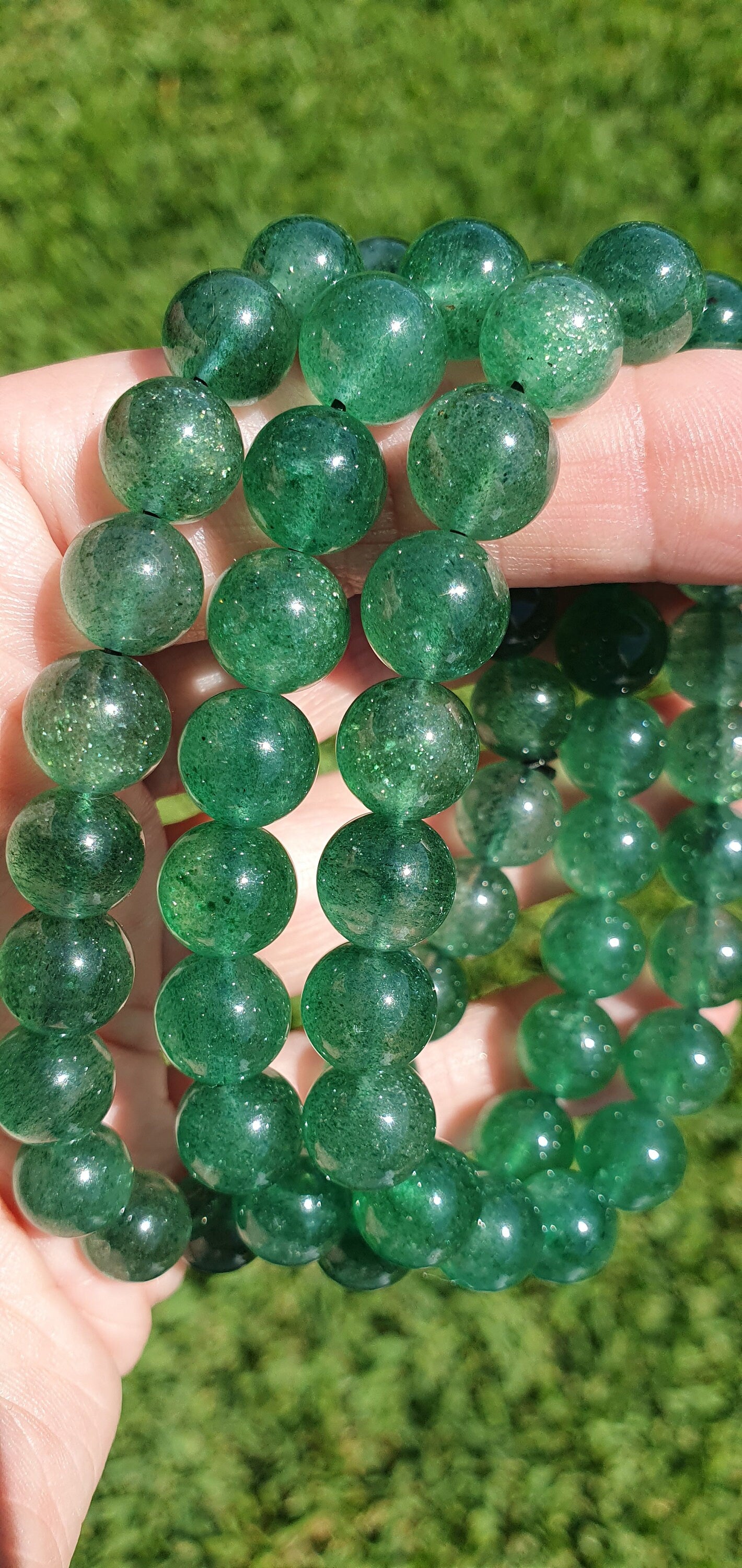 Green strawberry quartz bracelet 9-10mm