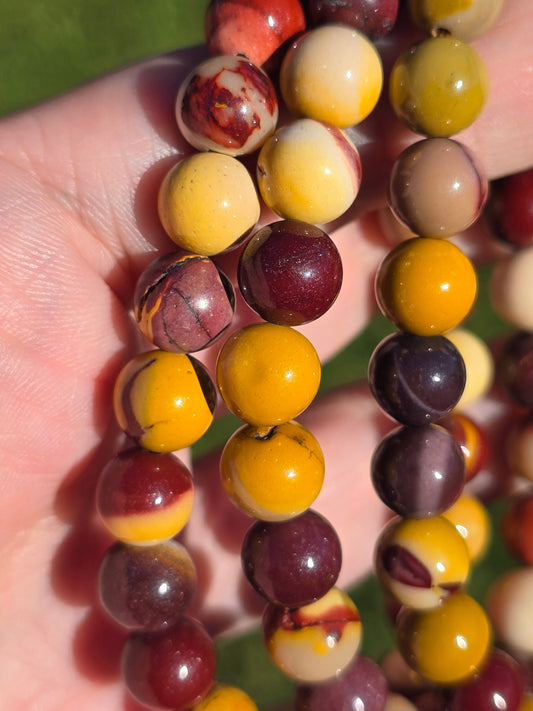 Mookaite 8mm bead bracelet